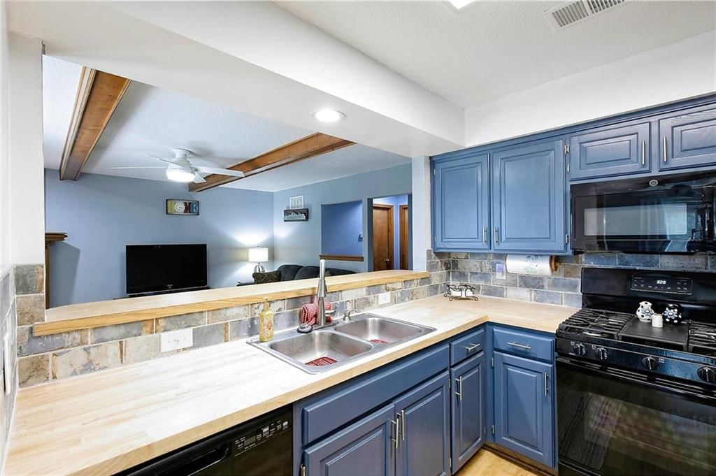 13837 W 58th Terrace — photo 10