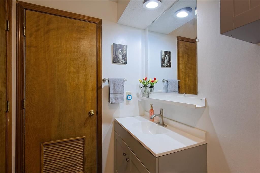 13837 W 58th Terrace — photo 15