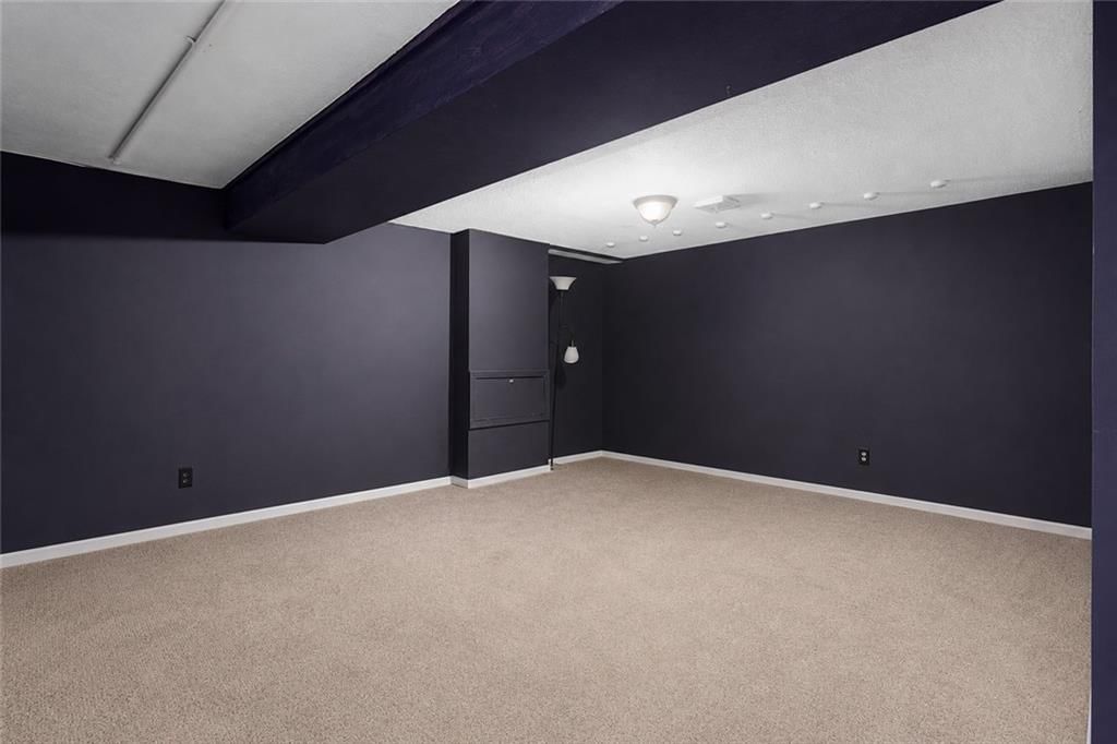 10239 OUTLOOK Drive — photo 27