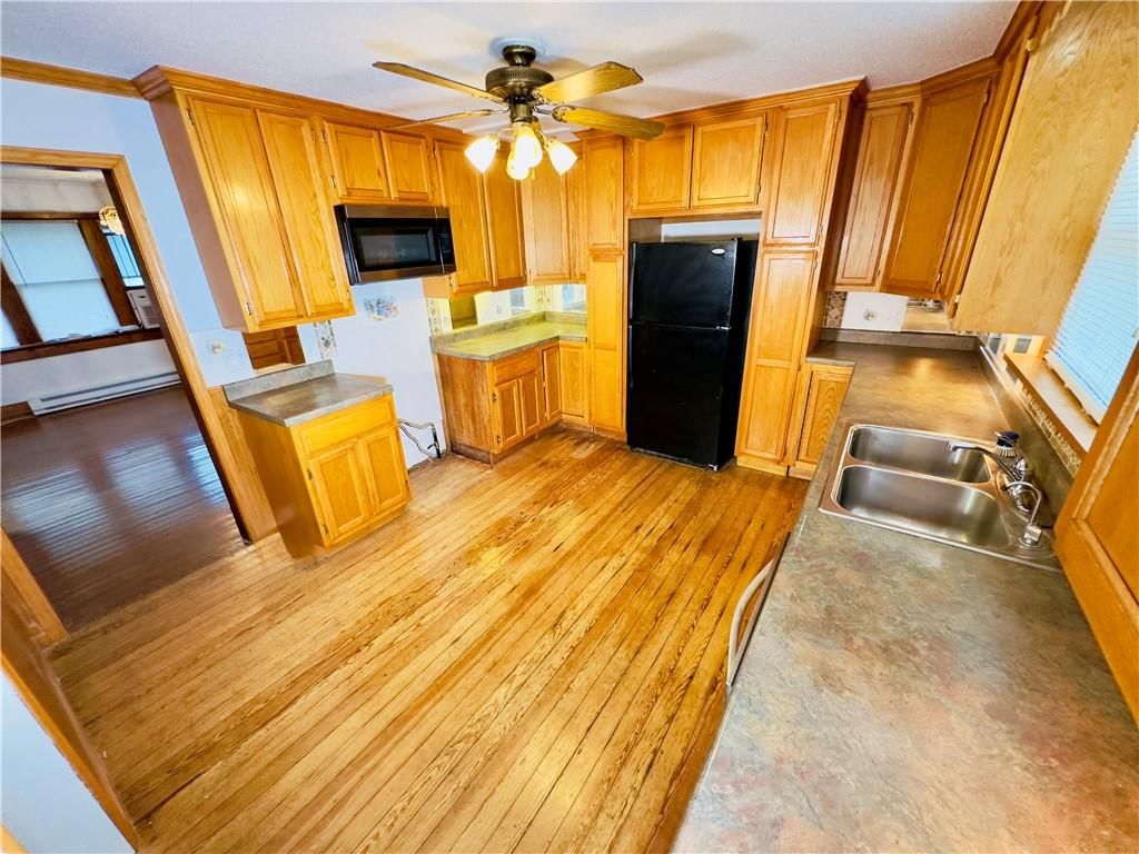 409 W Miller Street — photo 2