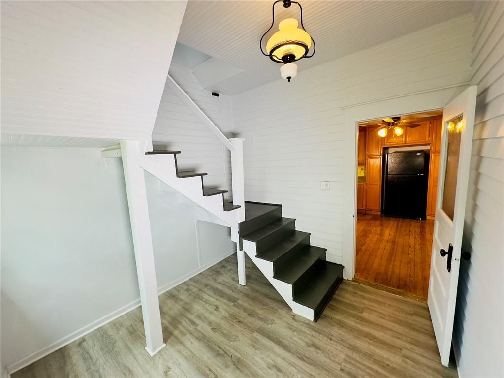409 W Miller Street — photo 17