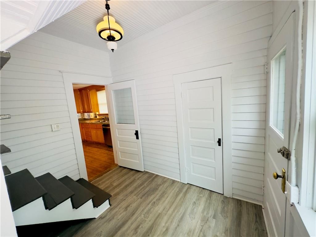 409 W Miller Street — photo 18