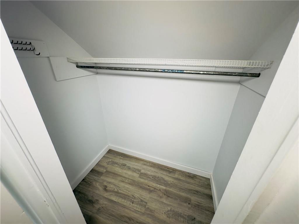 409 W Miller Street — photo 20