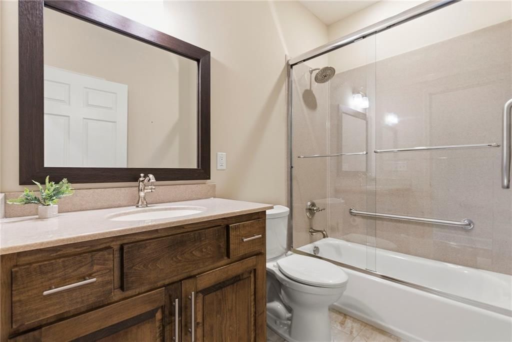404 W 10th Street — photo 13