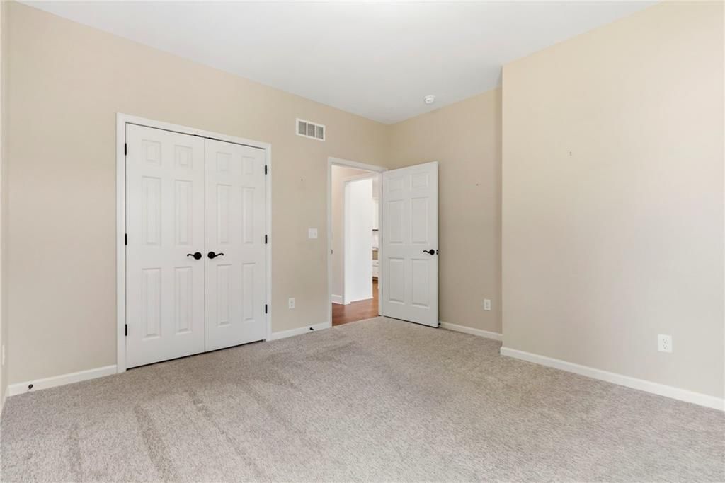 404 W 10th Street — photo 15