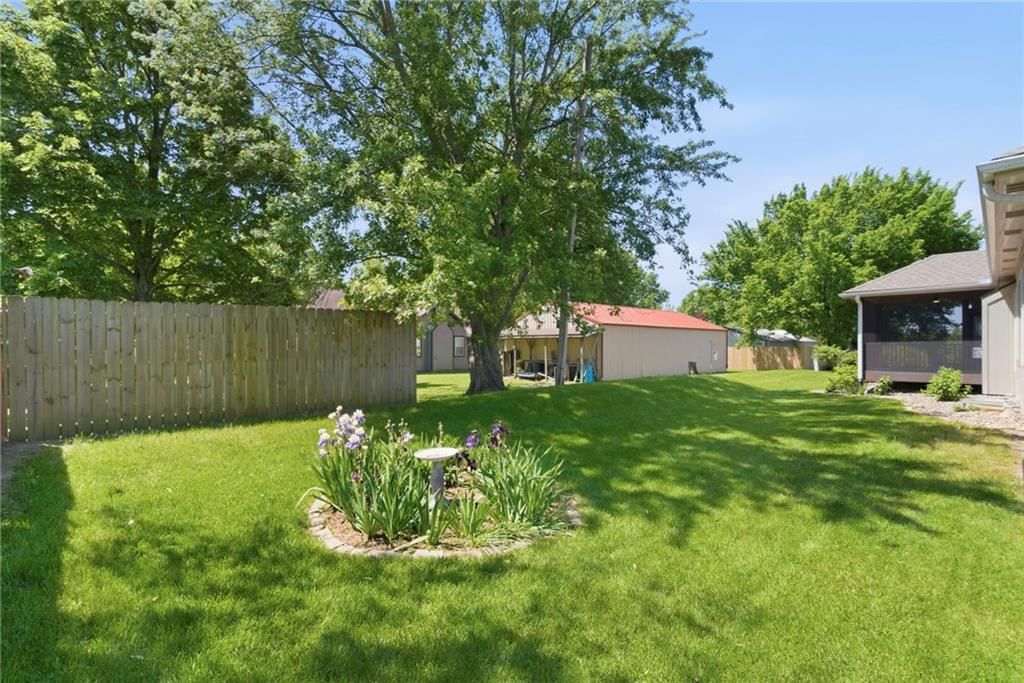 404 W 10th Street — photo 33