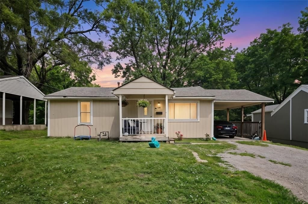520 E Fair Street — photo 3