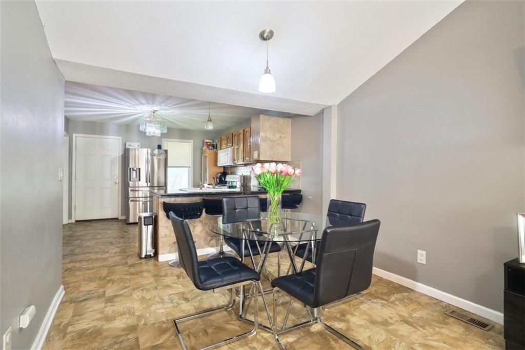 520 E Fair Street — photo 8