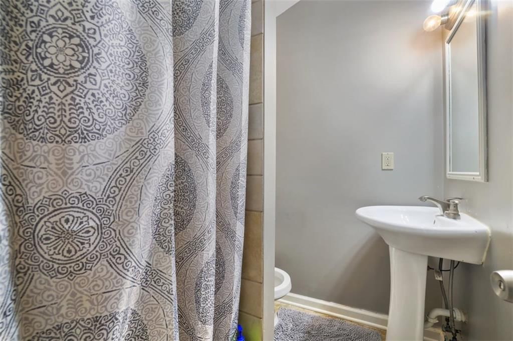 520 E Fair Street — photo 18
