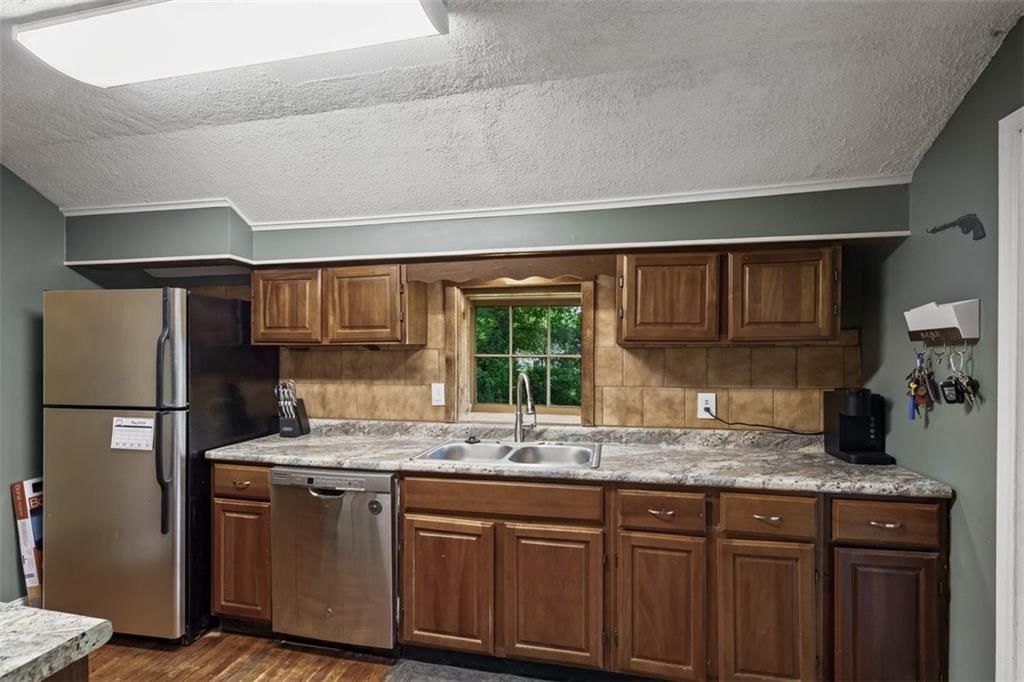 321 Springdale Avenue — photo 8