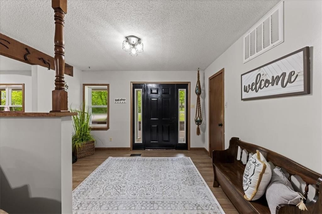 403 N Johnson Drive — photo 4