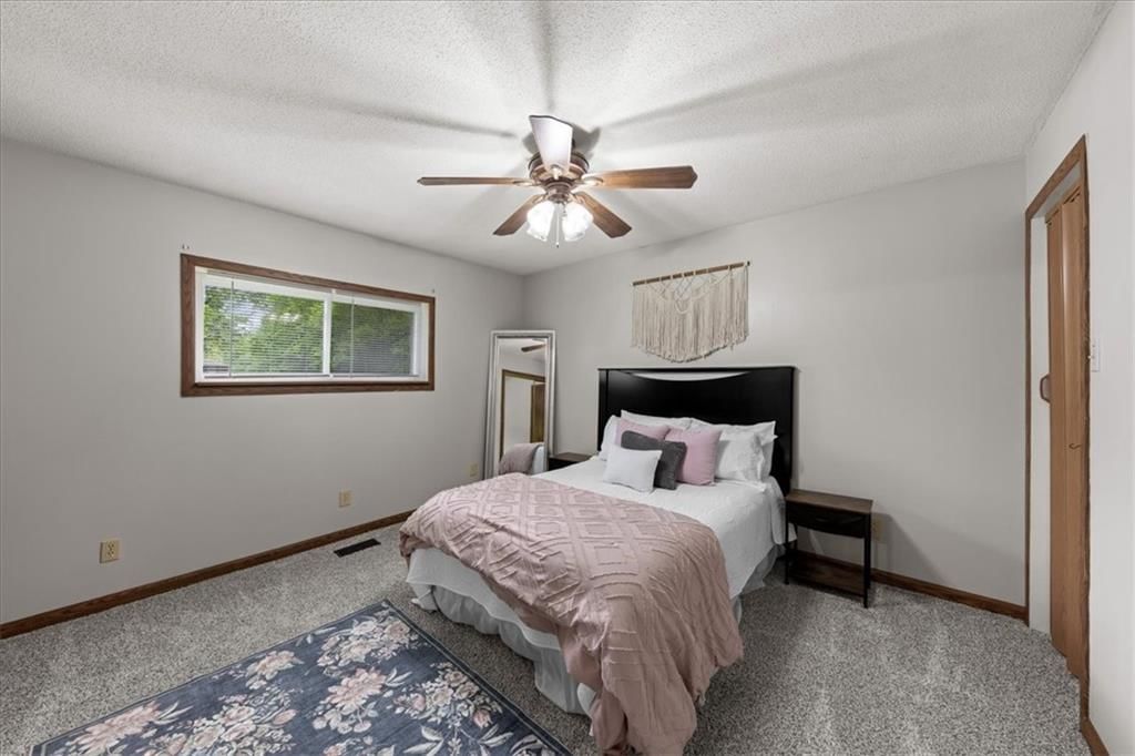 403 N Johnson Drive — photo 16