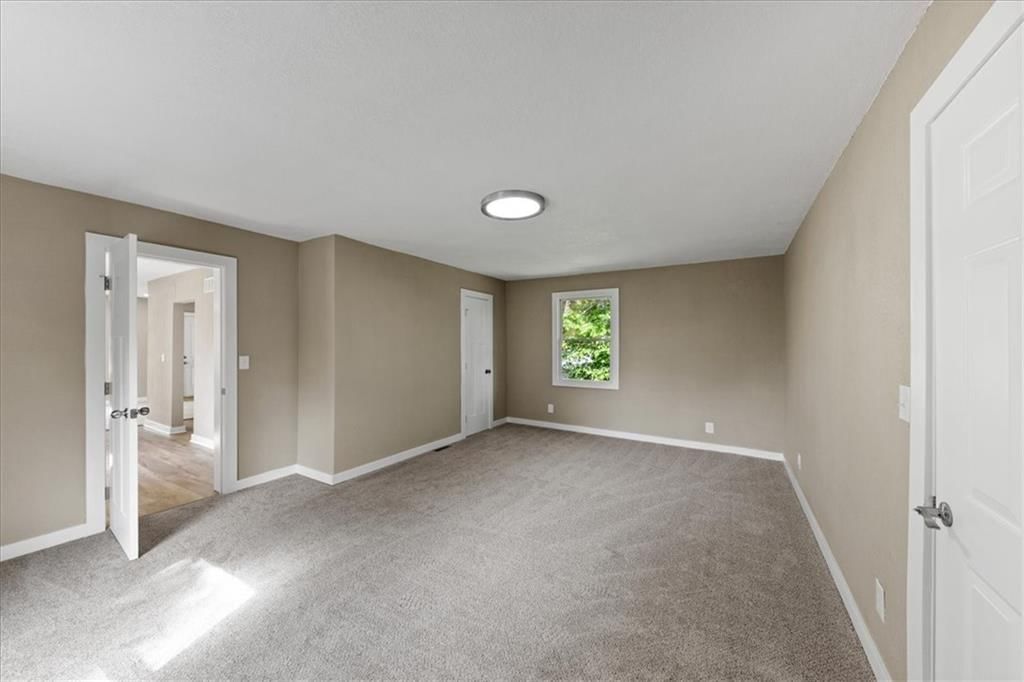 12107 Henry Street — photo 12