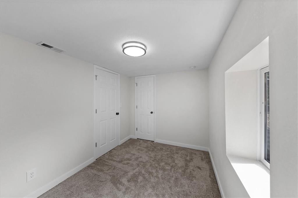 12107 Henry Street — photo 16