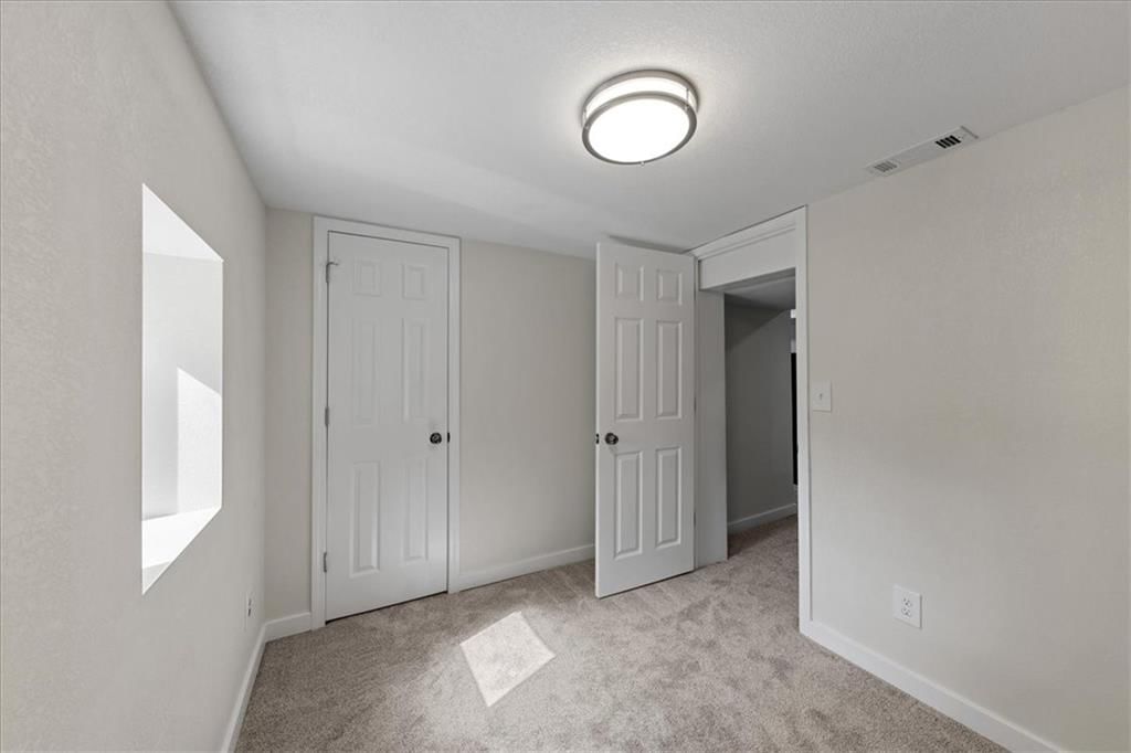 12107 Henry Street — photo 18