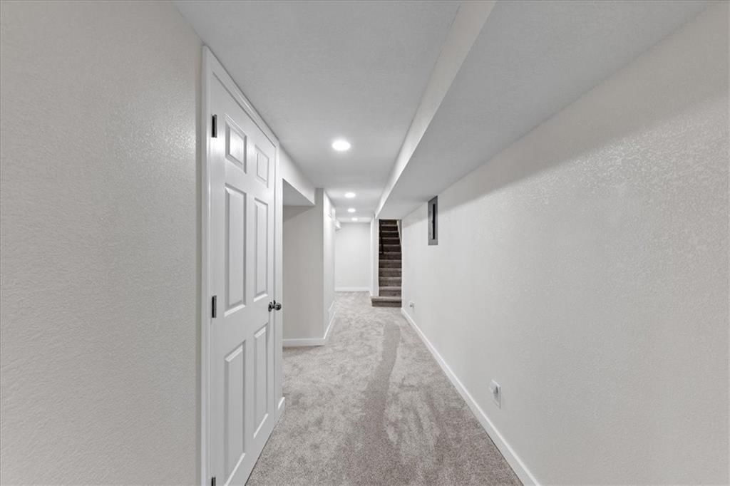 12107 Henry Street — photo 22