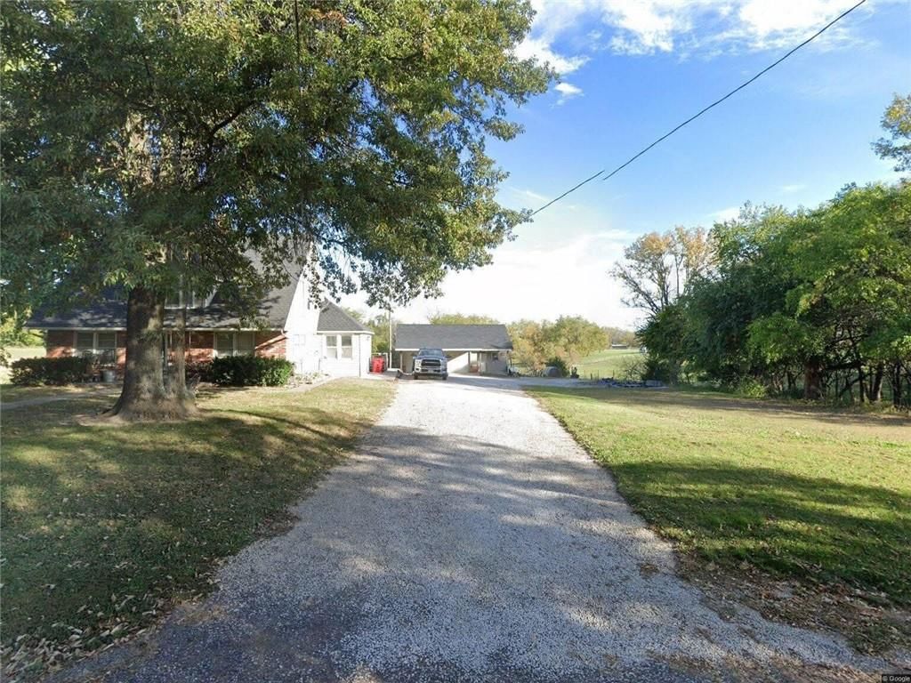 31212 E Webster Road — photo 3
