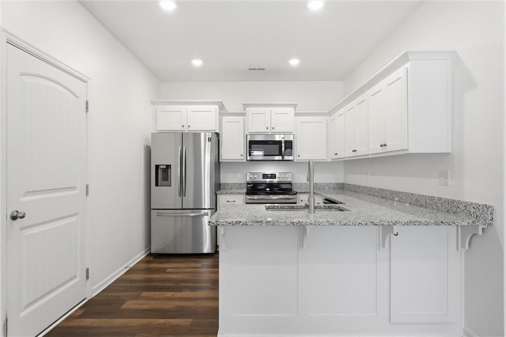 1304 E Joles Drive — photo 9
