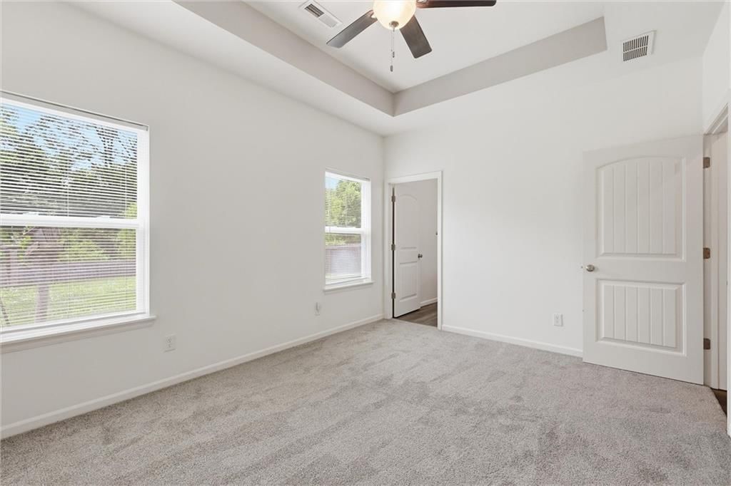 1304 E Joles Drive — photo 12