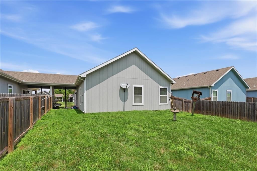 1304 E Joles Drive — photo 28