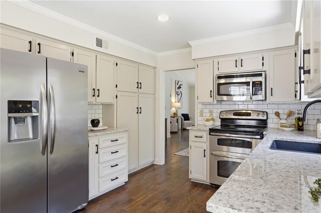 12871 Cambridge Terrace — photo 14