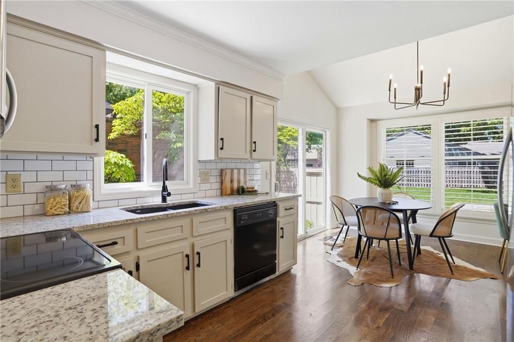 12871 Cambridge Terrace — photo 15