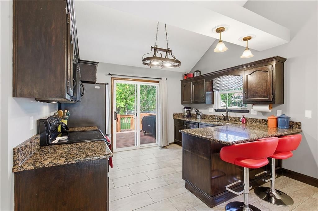 1005 NW PENNINGTON Place — photo 11
