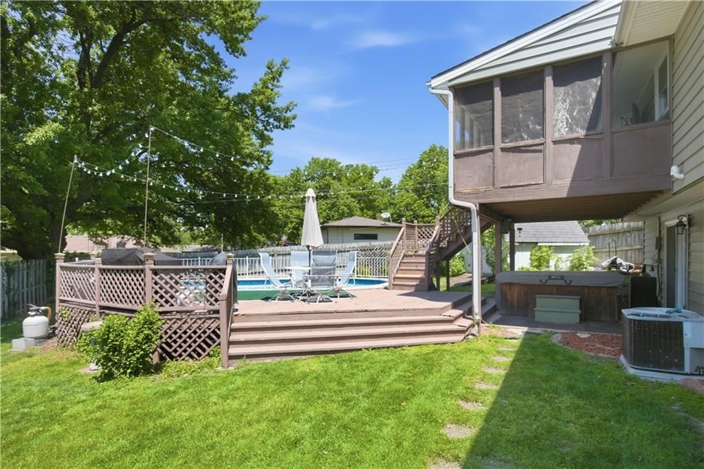 2300 NW 84th Terrace — photo 4