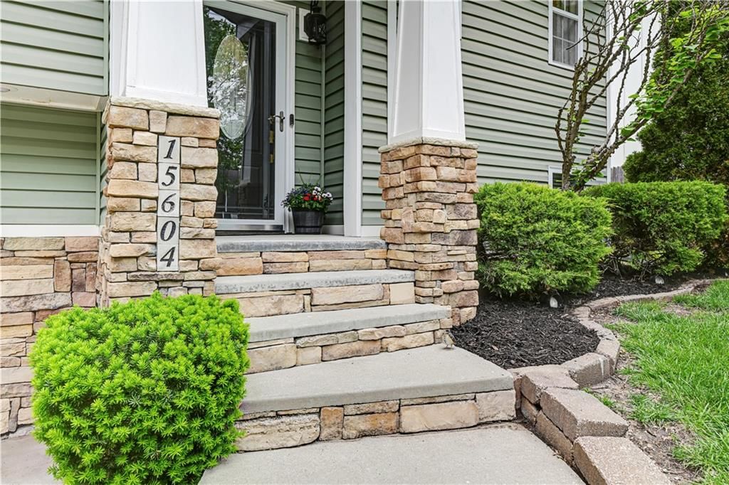 15604 W 151st Terrace — photo 4