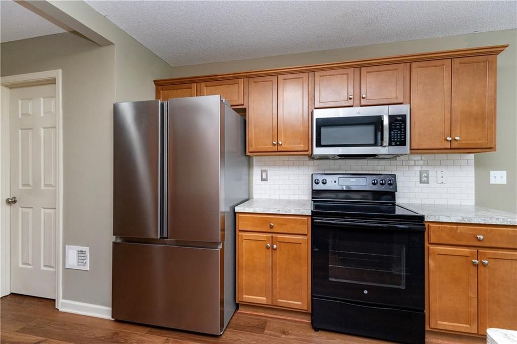 5005 NW Flintridge Drive — photo 22