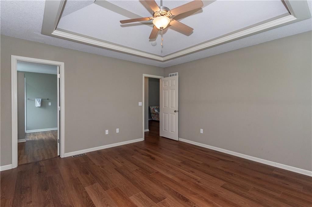 5005 NW Flintridge Drive — photo 31