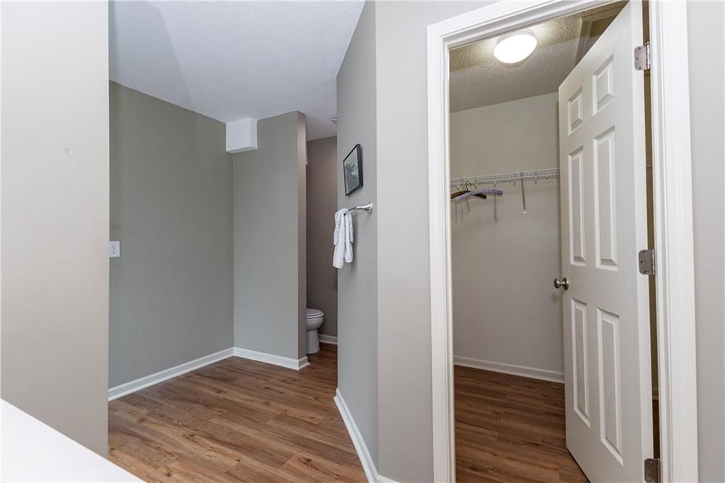 5005 NW Flintridge Drive — photo 35