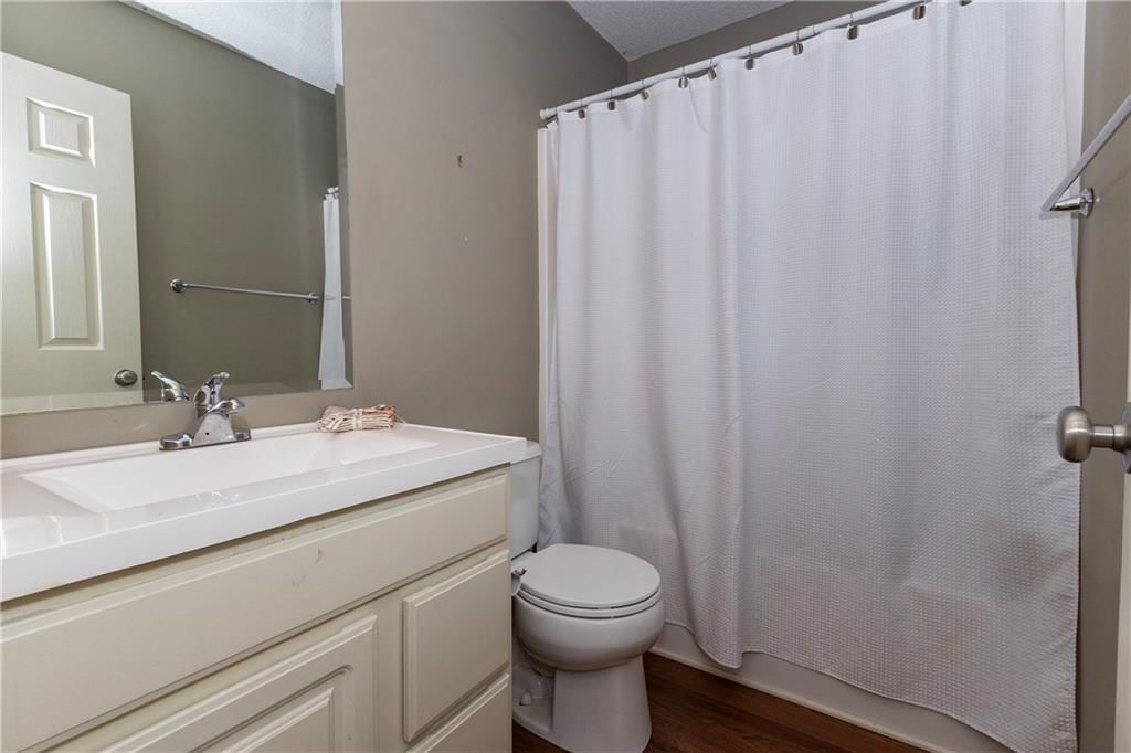 5005 NW Flintridge Drive — photo 36