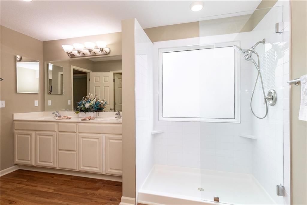 5005 NW Flintridge Drive — photo 39