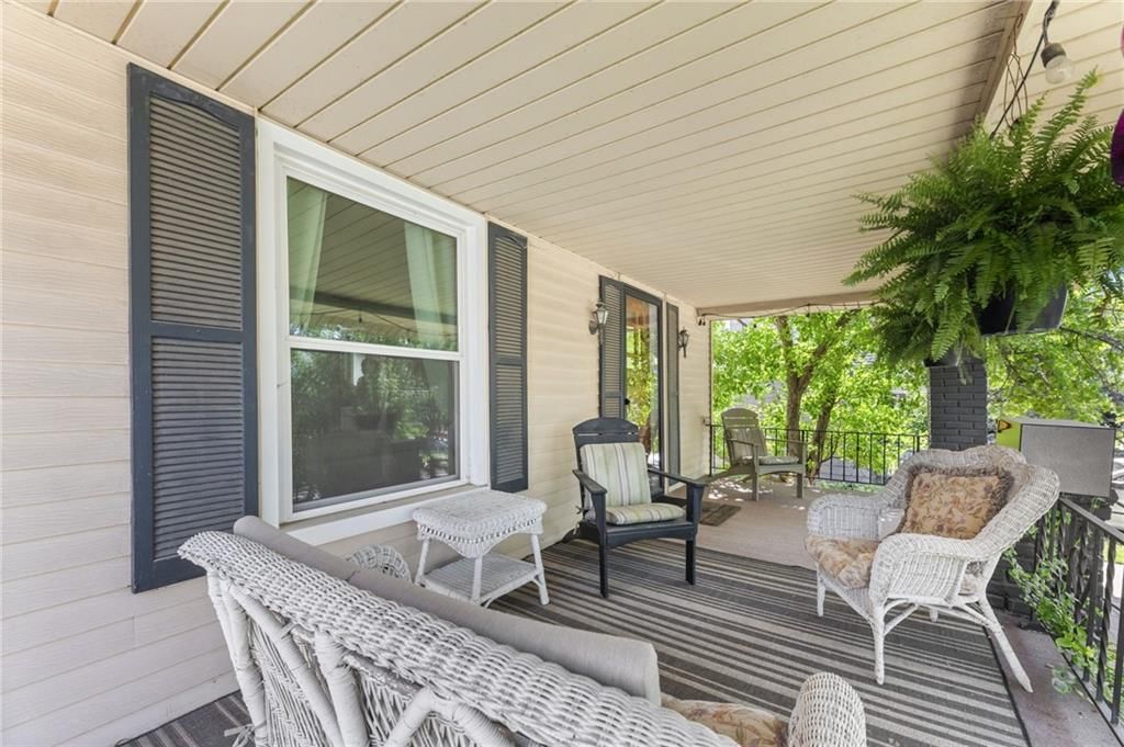 1513 TAUROMEE Avenue — photo 4