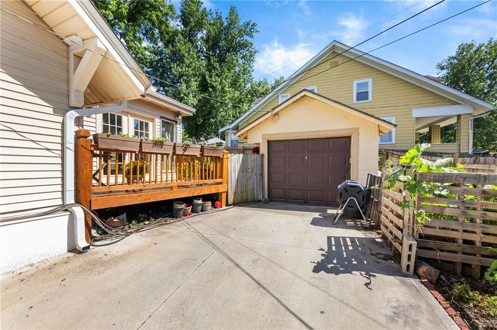 1513 TAUROMEE Avenue — photo 5