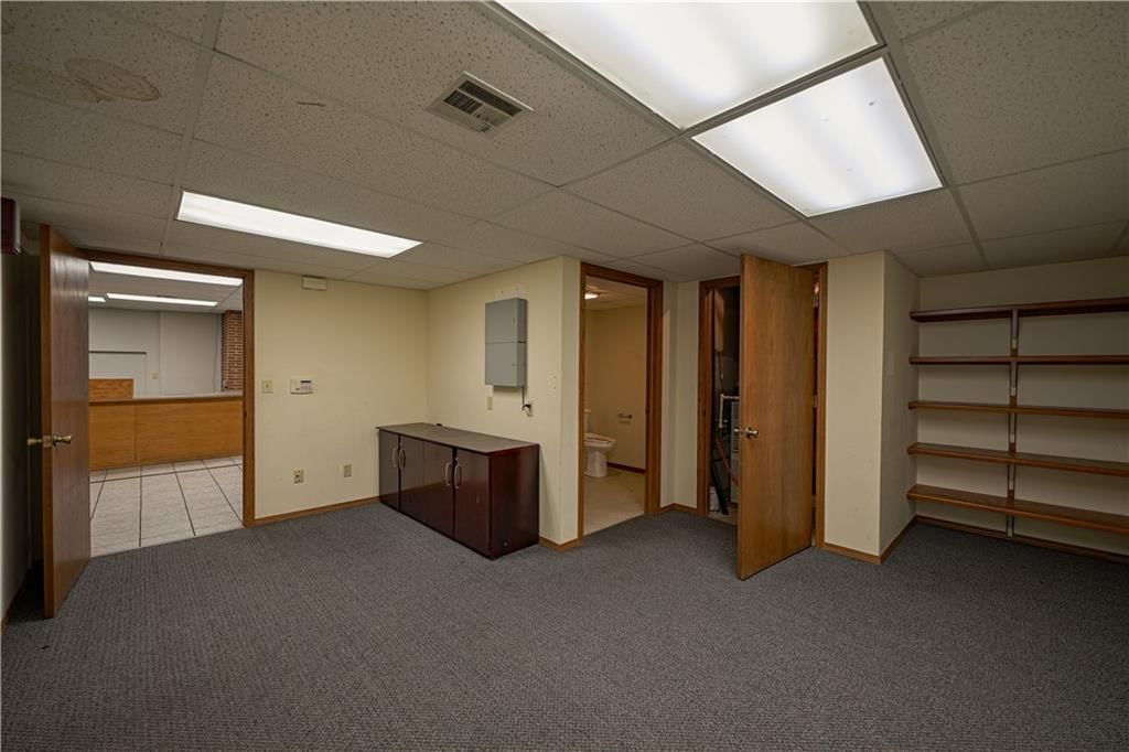 802 W 8th Street — photo 4