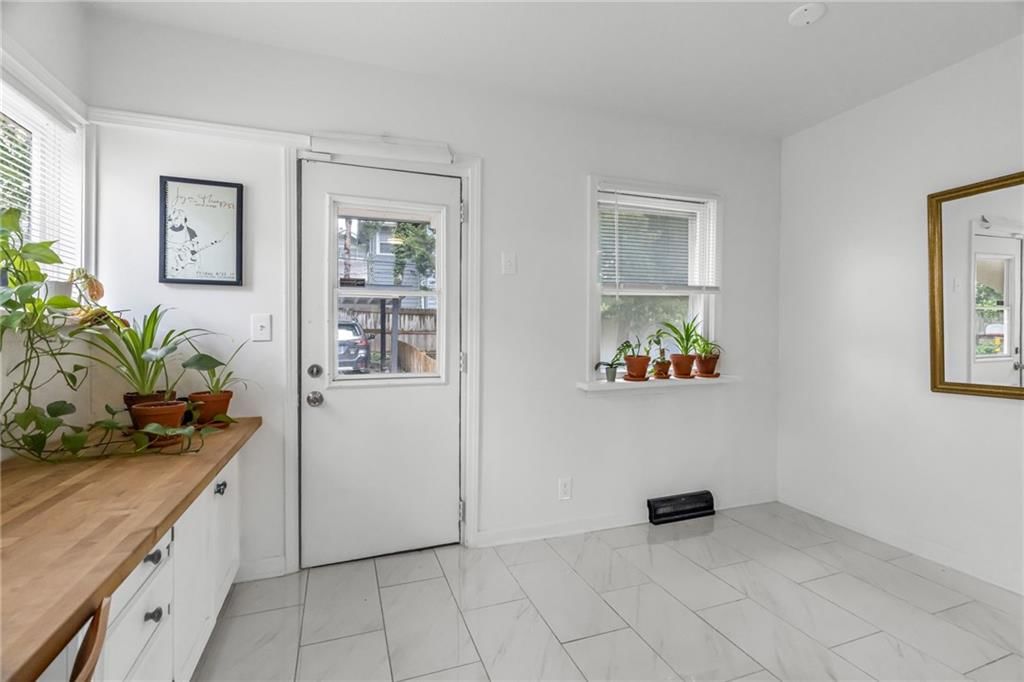 5445 Holmes Street — photo 12