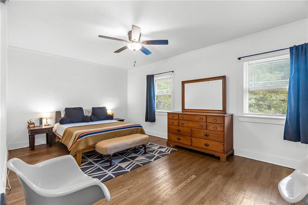 5445 Holmes Street — photo 13