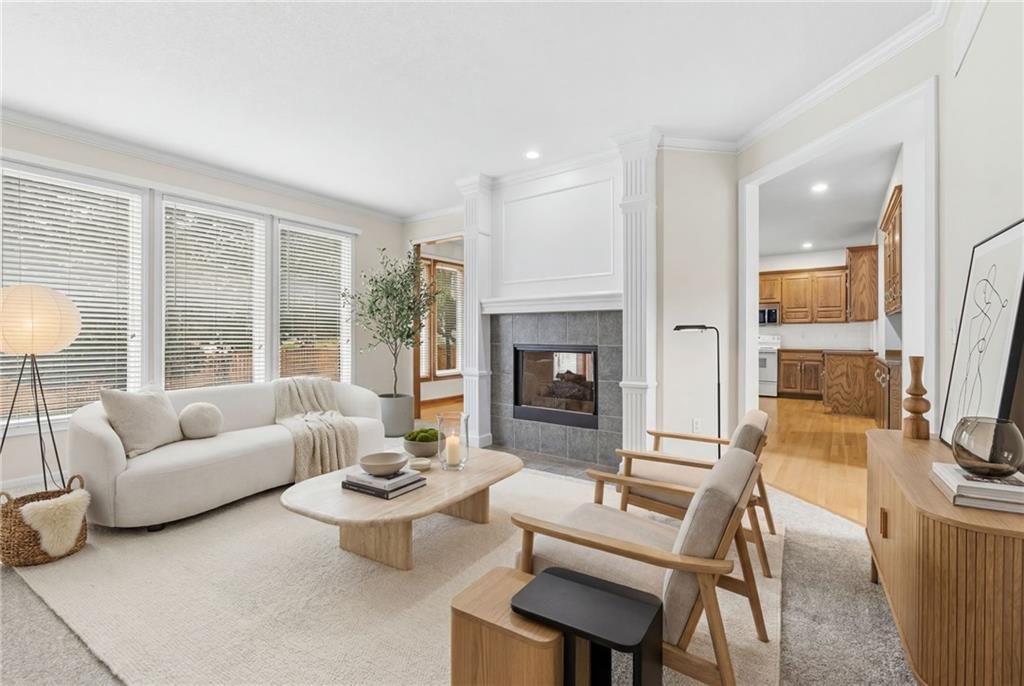 7248 Widmer Street — photo 8