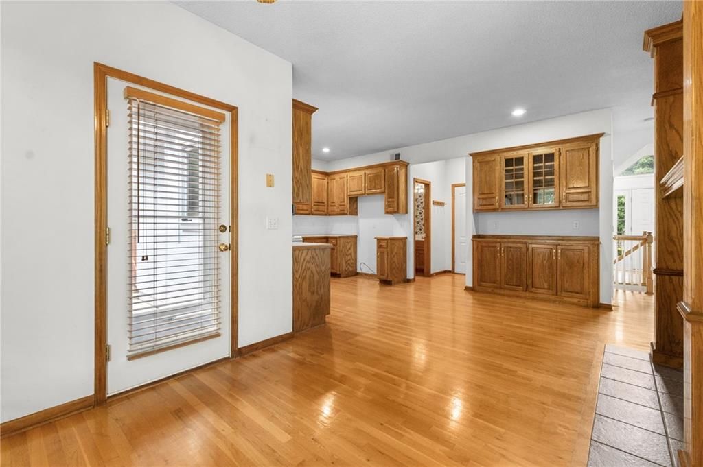 7248 Widmer Street — photo 11