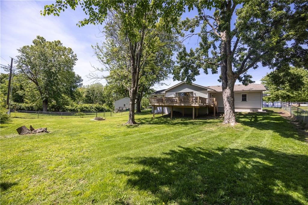 6603 N Grand Avenue — photo 30
