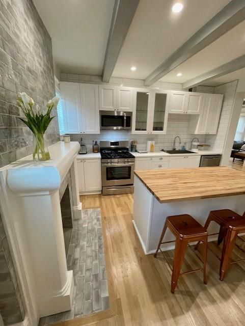 901 E 39th Street — photo 12