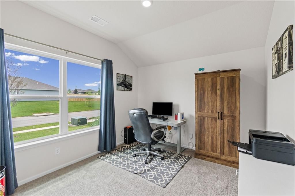 513 SE Carson Drive — photo 5