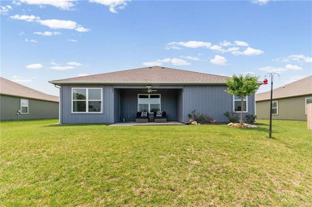 513 SE Carson Drive — photo 28