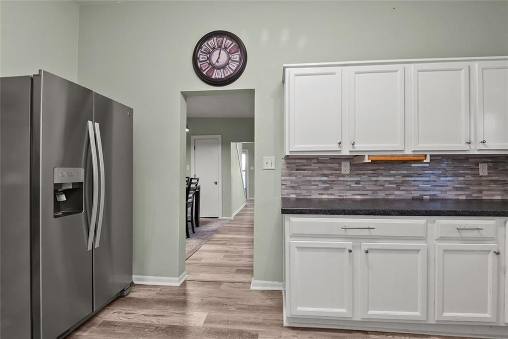 431 S Poplar Street — photo 9