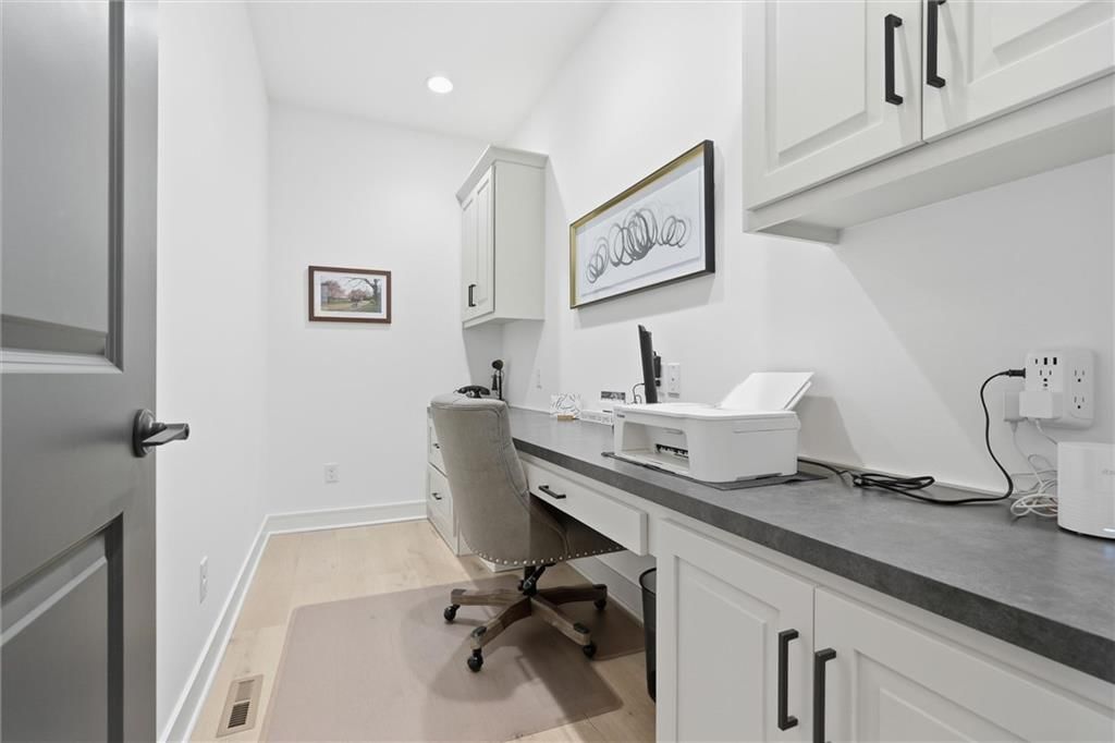4205 NE Chapel Manor Drive — photo 18