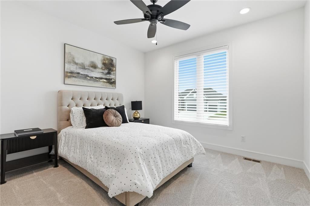 4205 NE Chapel Manor Drive — photo 27