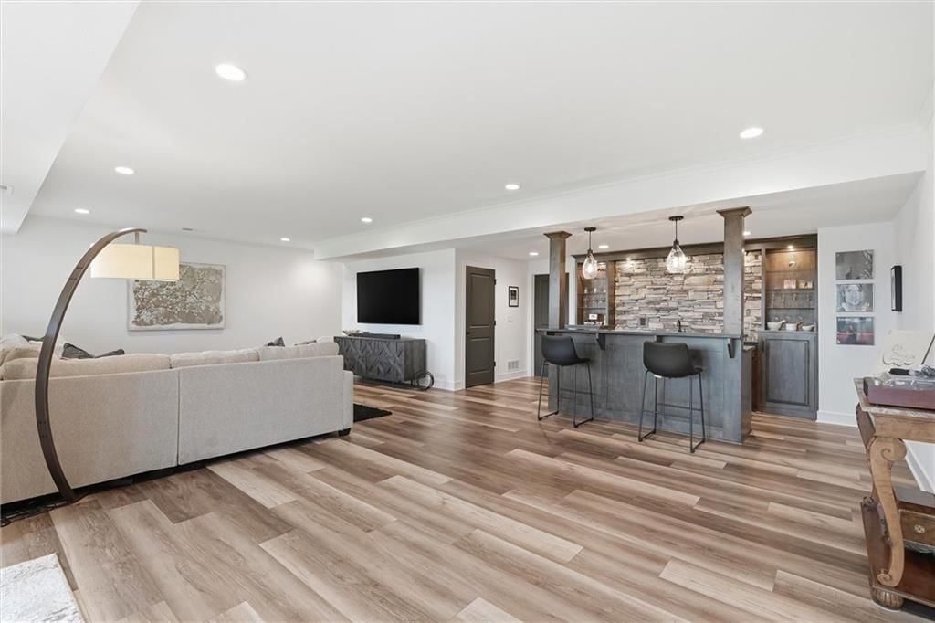 4205 NE Chapel Manor Drive — photo 32