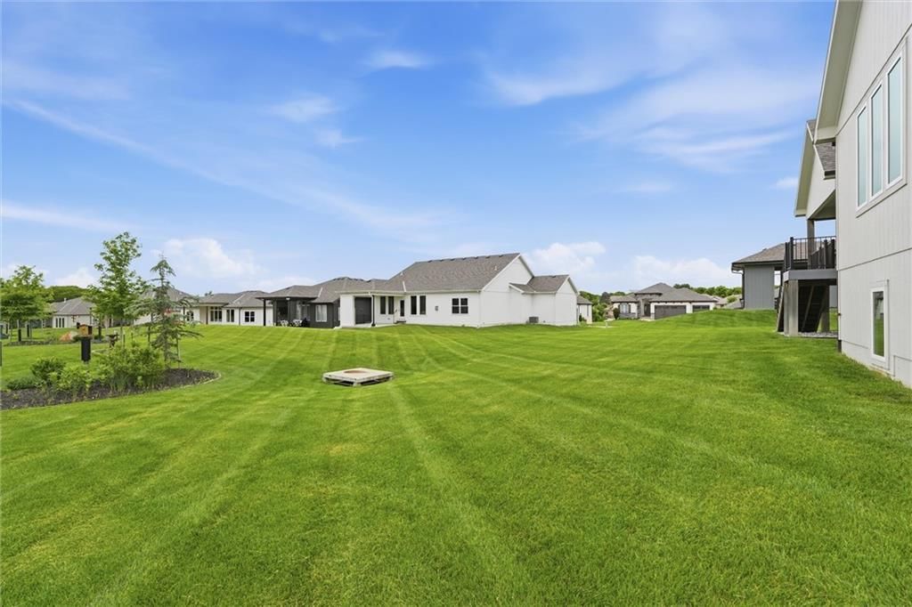 4205 NE Chapel Manor Drive — photo 48